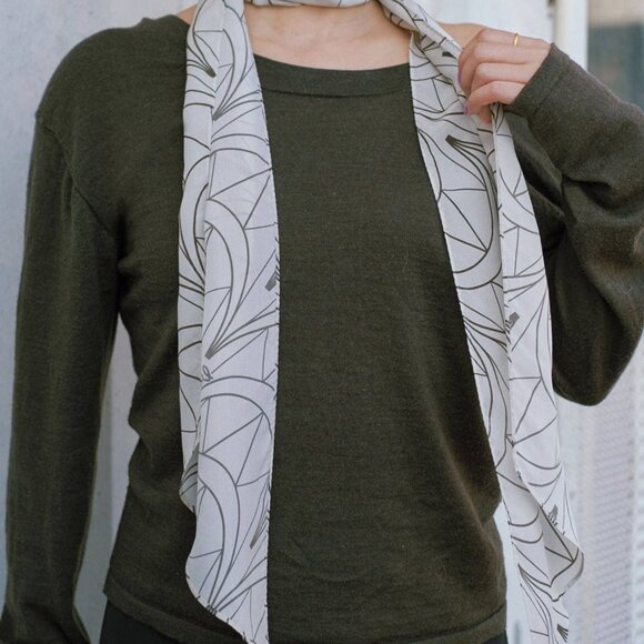 NWT Lost Pattern NYC Chrysler Silk Crepe Neck Scarf – Deco Ivory - Picture 2 of 3